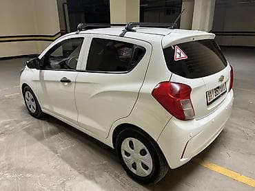 купить девятку: Chevrolet Spark: 2018 г., 1 л, Вариатор, Бензин, Хэтчбэк — 3