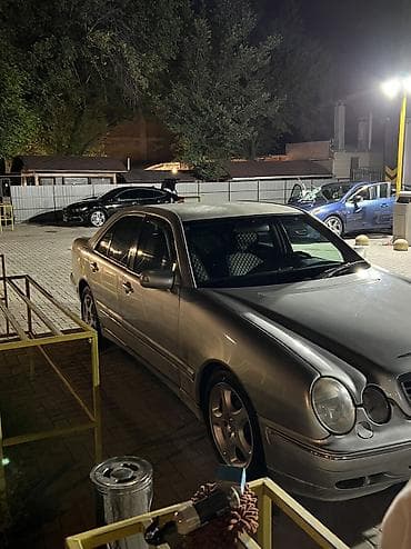 не нужное: Mercedes-Benz E-Class: 2001 г., 3.2 л, Автомат, Бензин, Седан — 3