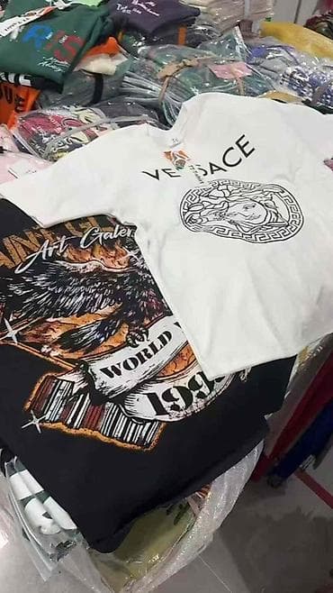 Женская обувь: Футболки с принтами, унисекс - Модели: базовые футболки с коротким — 2