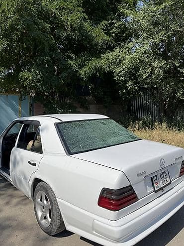 крыло e34: Mercedes-Benz W124: 1995 г., 2.2 л, Механика, Бензин, Седан — 6