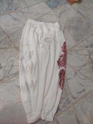 купить зимнюю мужскую обувь в бишкеке: Женские джоггеры с декором стразами и аппликациями. - Цвет: белый (на — 3