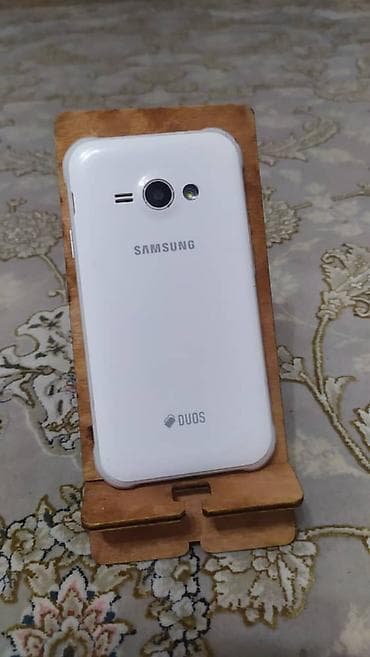 Samsung Б/у, цвет - Белый, 2 SIM