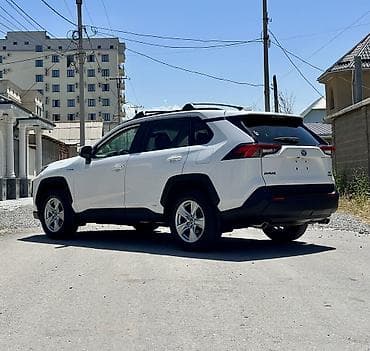 4 7: Toyota RAV4: 2019 г., 2.5 л, Автомат, Гибрид, Внедорожник — 2