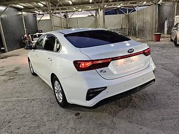 byd e9: Kia K3: 2019 г., 1.6 л, Автомат, Бензин, Седан — 3