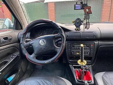 Volkswagen Passat: 1999 г., 1.8 л, Кол менен иштөөчү, Бензин, Седан — 8