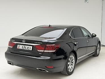 битый машина: Lexus LS: 2013 г., 4.6 л, Бензин, Седан — 4