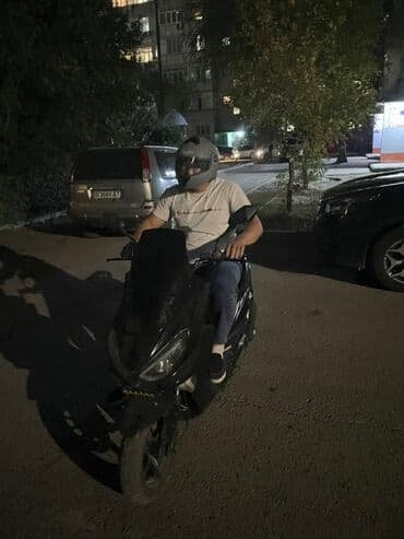 Силовые трансформаторы: Скутер/максискутер черного цвета. Особенности и комплектация: - — 3