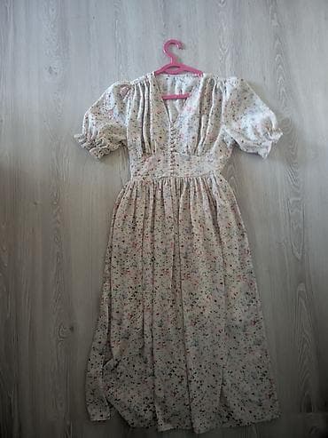 Платье в цветочный принт, длина миди/макси. - Нежный бежево‑молочный