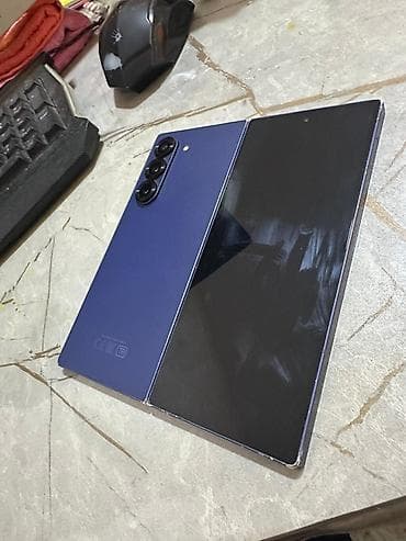 обычный телефон: Samsung Galaxy Z Fold6, Б/у, 256 ГБ, цвет - Синий, 2 SIM — 5
