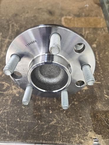 Ford Mondeo 2000-7 Ступица колеса в сборе с датчиком ABS Описание: - lalafo.kg да Ford Mondeo 2000-7 Ступица колеса в сборе с датчиком ABS Описание: -