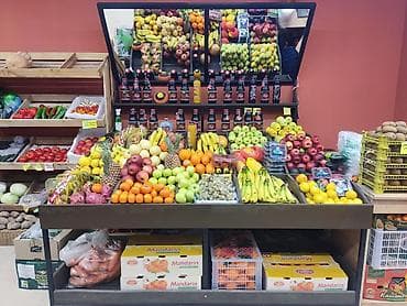 бананы: Продам витрины для овощей Ассортимент: - Бананы, ананасы, апельсины — 4