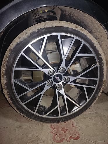 Колеса в сборе 245 / 45 / R 18, Б/у, Комплект, Легковые, Литые, отверстий - 5