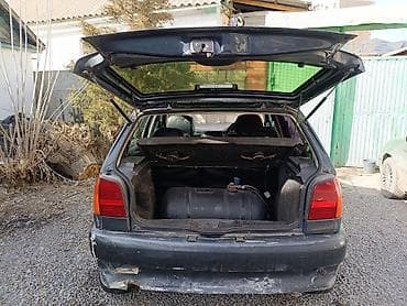 Volkswagen Polo: 1999 г., 1.6 л, Автомат, Газ, Хэтчбэк