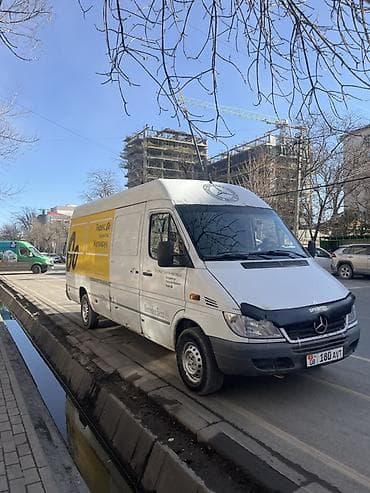 i bus: Легкий грузовик, Mercedes-Benz — 1