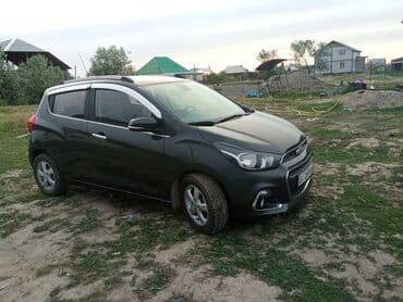 рено в кредит: Chevrolet Spark: 2017 г., 1 л, Вариатор, Бензин, Хэтчбэк — 3