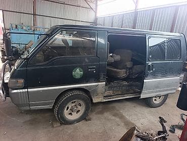 Автозапчасти: Авторазбор Mitsubishi Delica (L300/L400, 4WD) 2.5 дизель АКПП раздатка — 2