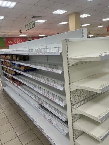 оборудование для бутика: Витрины, стеллажи, полки торговые металлические б/у, полка магазинная — 11