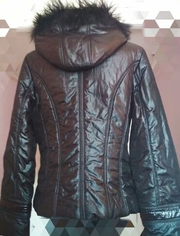 Бекерге берем: Обмен на продукты : зимние и деми куртки женские от 46-48 до 50-52р. — 4