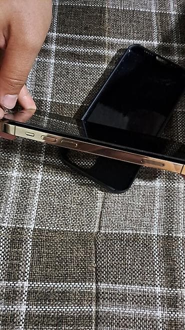умные часы gps: IPhone 12 Pro, Б/у, 128 ГБ, Золотой, Чехол, 73 % — 6