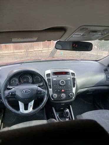 опел вектра с: Kia Ceed: 2010 г., 1.6 л, Автомат, Бензин, Универсал — 9