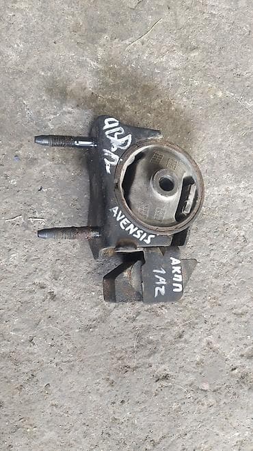 Подушка коробки передач Toyota