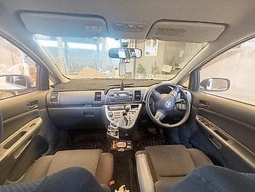 Toyota WISH: 2003 г., 1.8 л, Вариатор, Бензин, Минивэн — 2