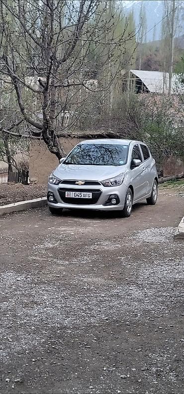 Продажа авто: Chevrolet Spark: 2016 г., 1 л, Автомат, Бензин, Хэтчбэк — 1