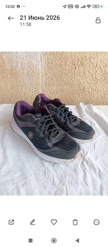 nike react: Кроссовки, 39, Б/у, цвет - Черный, Платная доставка — 1