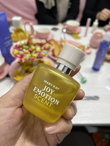 Мужская обувь: Парфюмерия Mary Kay — женские ароматы - Belara (синий флакон): аромат — 9