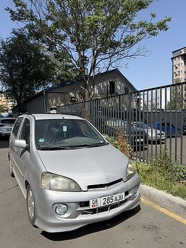 Транспорт: Daihatsu YRV: 2000 г., 1.3 л, Автомат, Бензин, Хэтчбэк — 1