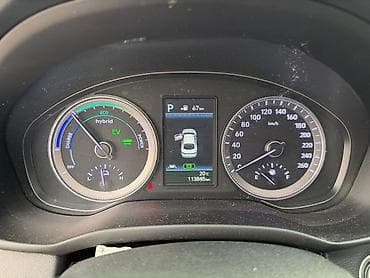 mercedesbenz е320: Hyundai Grandeur: 2019 г., 2.4 л, Вариатор, Гибрид, Седан — 10