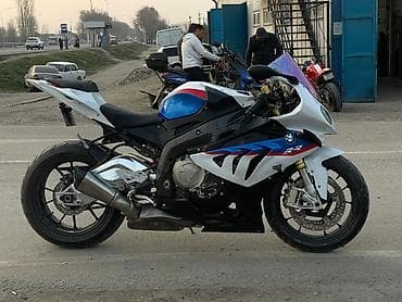 беха е36: Спортбайк BMW, 1000 куб. см, Бензин — 3