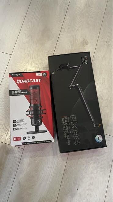 Комплект для стриминга и записи: микрофон HyperX QuadCast + настольный