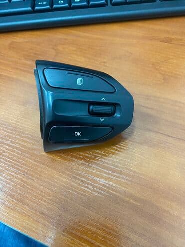 Продаю кнопку на руль kia (оригинал)