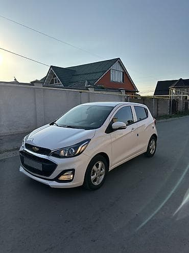 Продажа авто: Chevrolet Spark: 2022 г., 1 л, Вариатор, Бензин, Хэтчбэк — 3