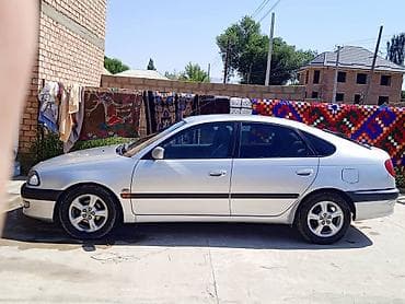 мерседес запчасти бишкек: Toyota Avensis: 2000 г., Дизель — 2