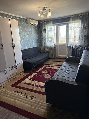 Сдаю комнату с подселением для одной девушки. В центре города на at lalafo.kg Сдаю комнату с подселением для одной девушки. В центре города на