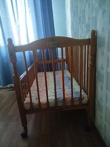 рафаэль: Детская односпальная кровать, Б/у, Для девочки, Для мальчика, С матрасом, С бортиком, Дерево, Самовывоз — 4
