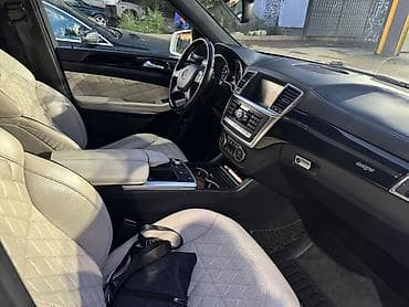 4: Mercedes-Benz GL-Class: 2012 г., 4.7 л, Бензин — 6