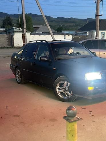 молдинг венто: Volkswagen Vento: 1993 г., 1.8 л, Механика, Бензин — 1