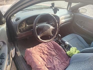 Транспорт: Kia Sephia: 1998 г., 1.6 л, Ручные, Бензин, Седан — 10