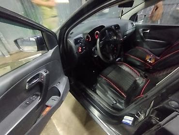 поло 2011: Volkswagen Passat: 2011 г., 1.6 л, Механика, Бензин, Седан — 4