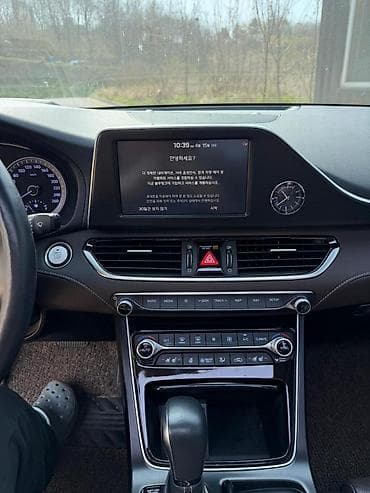 9: Hyundai Grandeur: 2018 г., Гибрид, Седан — 5