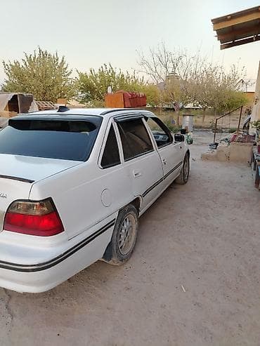 тунуке бу: Daewoo Nexia: 1998 г., 1.5 л, Кол менен иштөөчү, Бензин, Седан — 2
