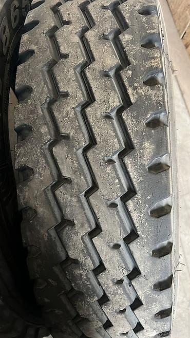 шины 22 5: Грузовые шины для коммерческой техники. - Типы протектора: дорожный — 2