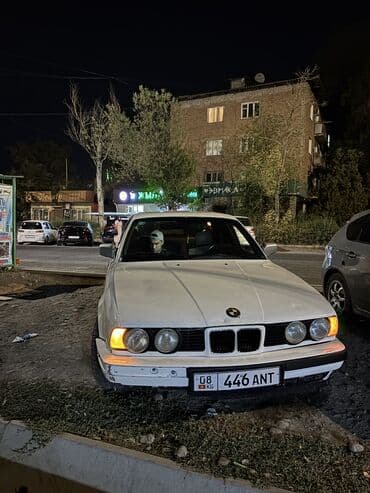 lexus is 200: BMW 525: 1990 г., Седан — 6