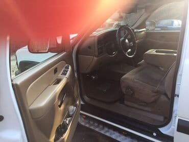 бампер малибу 2: Chevrolet Suburban: 2000 г., 6 л, Автомат, Гибрид, Внедорожник — 5