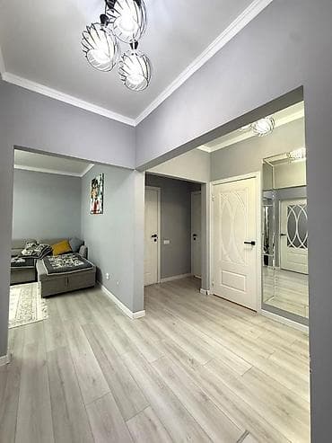 продаю квартиру 12 мкр: 3 комнаты, 81 м², 106 серия улучшенная, 9 этаж, Евроремонт — 3