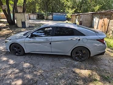 Hyundai Avante: 2021 г., 1.6 л, Вариатор, Гибрид, Седан — 2