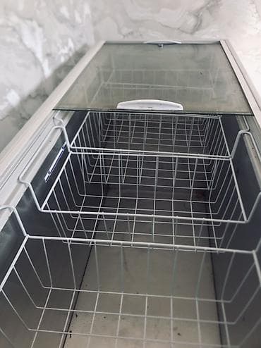 бабушка фон: Морозильник, Б/у — 3